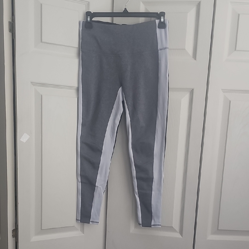 Tail women's leggins sport activewear size XS.  #0472